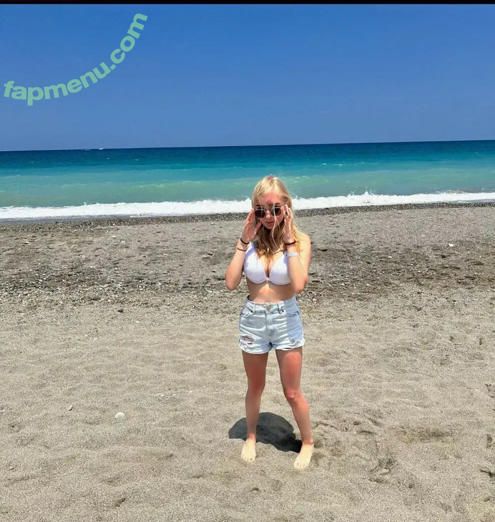 blonde_vivi nude photo #0434 (blonde_vivi)