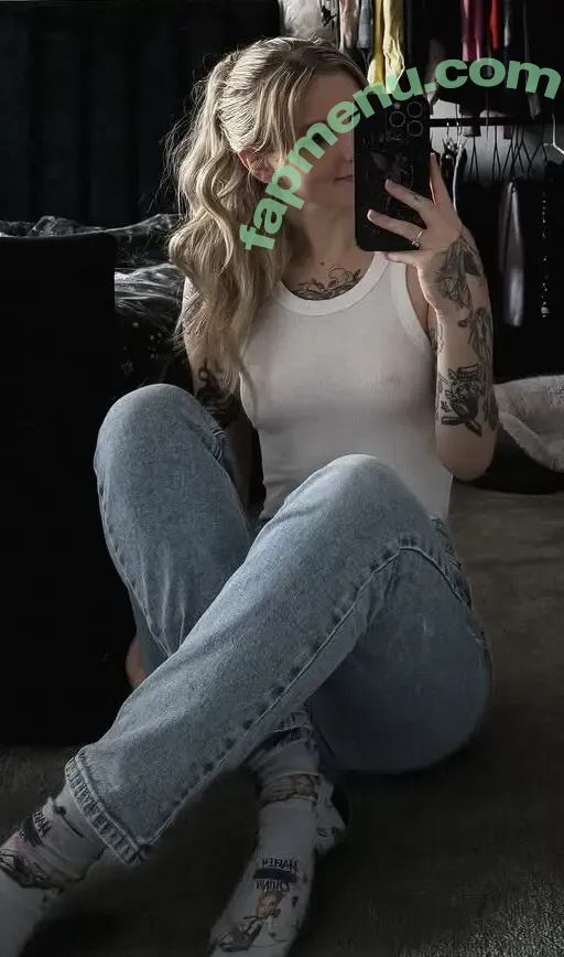 Bludaisy nude photo #0004 (bludaisy__)