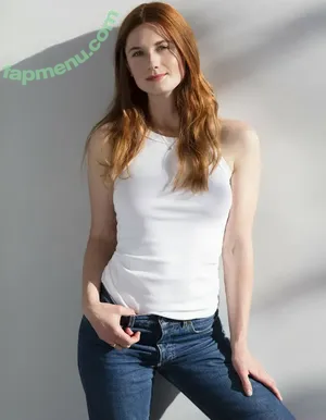Bonnie Wright / thisisbwright nude photo #0214