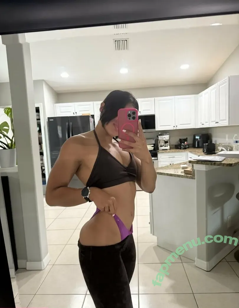 bootylau nude photo #0017 (laudicess)