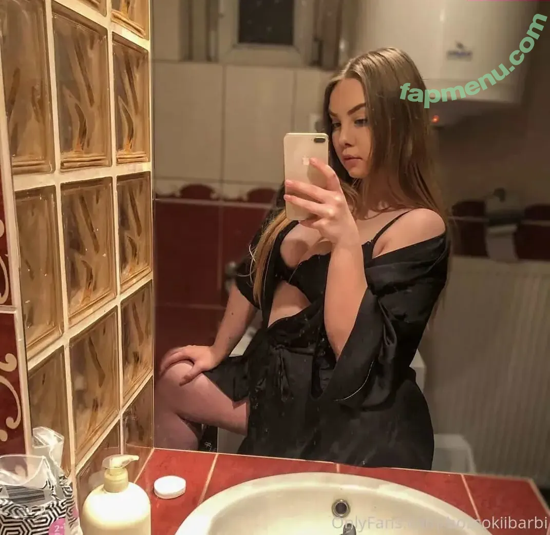 Bozsokii Barbi nude photo #0008 (bozsokiibarbi)