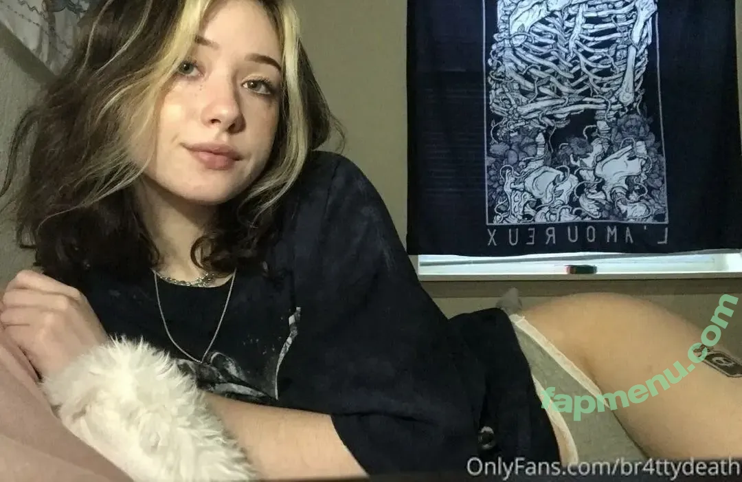 br4ttydeath nude photo #0061 (br4ttydeath)