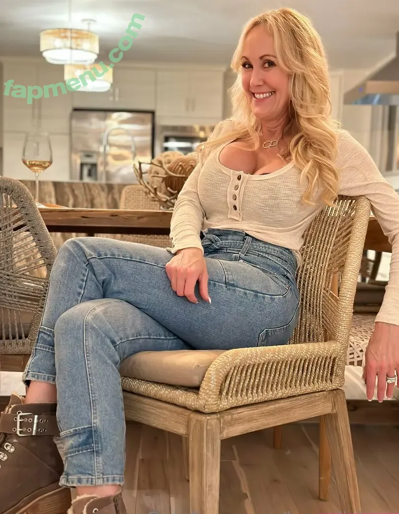 Brandi Love nude photo #2287 (brandi_love / brandilove_fan / vids)