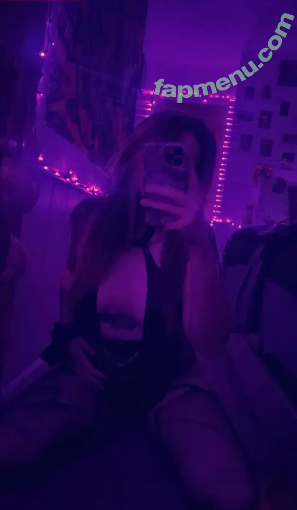 Brattybriii07 nude photo #0024 (Brattybriii07)