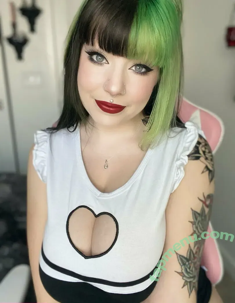 Brattykayla666 nude photo #0355 (Brattykayla666)