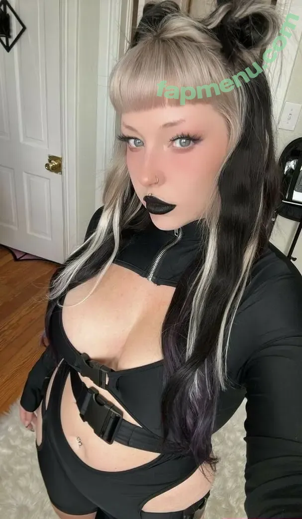 Brattykayla666 nude photo #0360 (Brattykayla666)