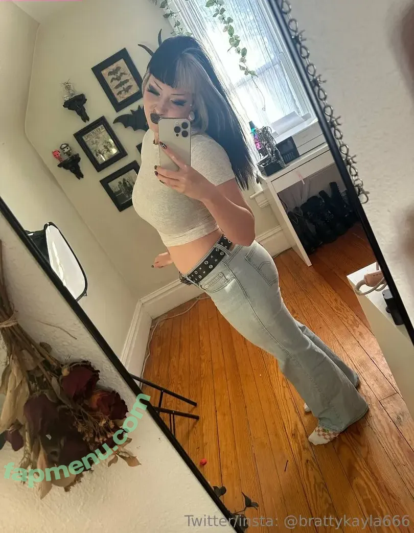 Brattykayla666 nude photo #0376 (Brattykayla666)
