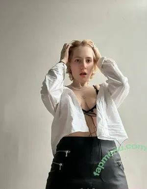 bri_queen / bri_brii23 nude photo #0017