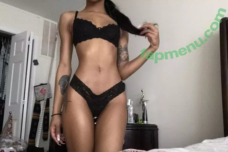 Bria Backwoods nude photo #0005 (briabackwoods / briabnbackwoods / briaxbackwoods)