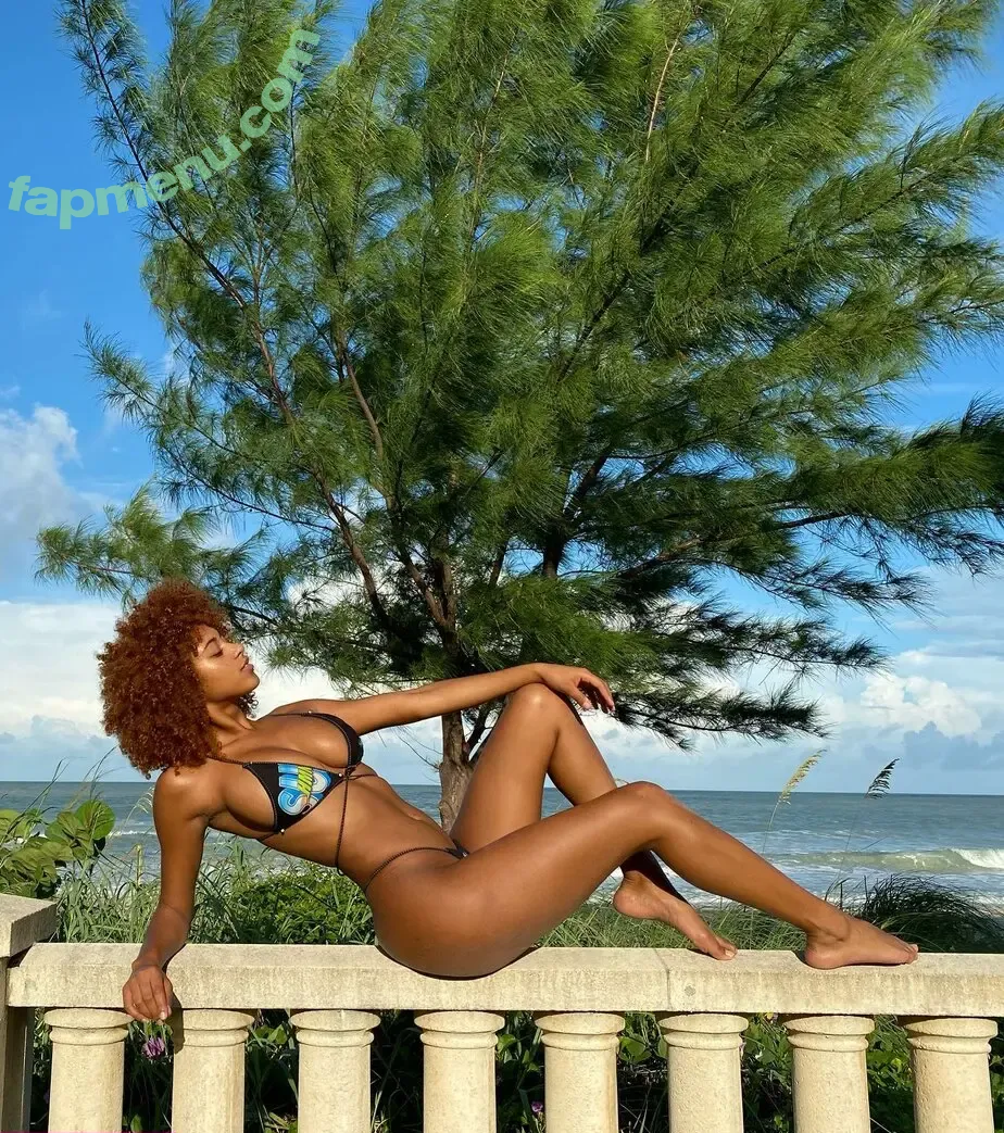 Briana Smith nude photo #0442 (brianaans / brianaas / brismith)