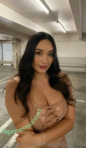  nude photo #0002