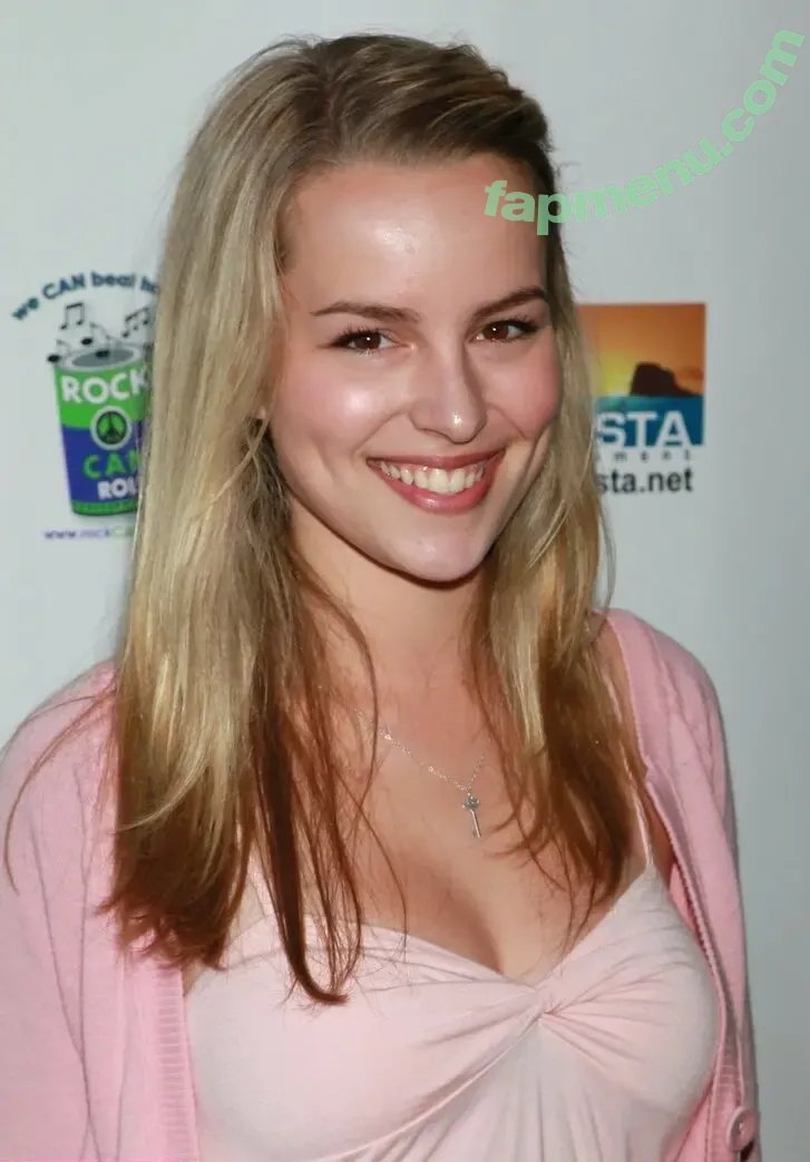 Bridgit Mendler nude photo #0076 (bridgitmendler)