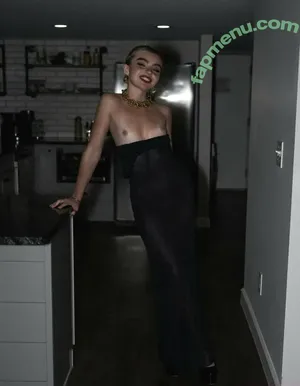 Brie Belle / blairesbigpp / briebellee nude photo #0072