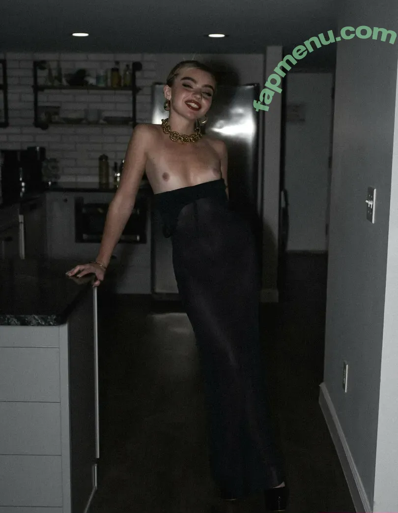Brie Belle nude photo #0072 (blairesbigpp / briebellee)