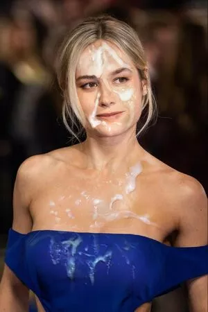 Brie Larson / brielarson nude photo #0387