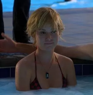 Brie Larson / brielarson nude photo #0398