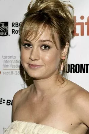 Brie Larson / brielarson nude photo #0492
