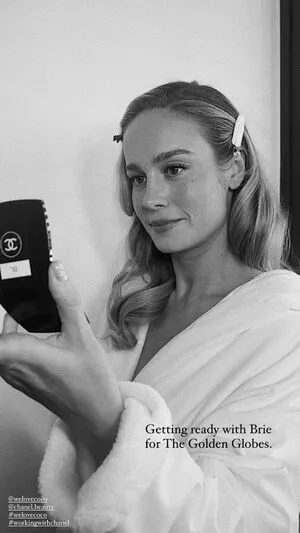 Brie Larson / brielarson nude photo #0515