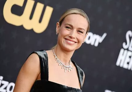 Brie Larson / brielarson nude photo #0564