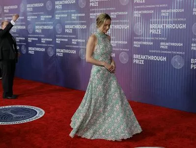 Brie Larson / brielarson nude photo #0944