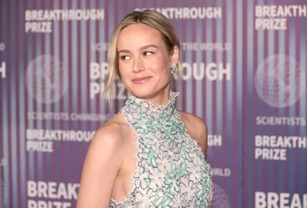 Brie Larson / brielarson nude photo #0947