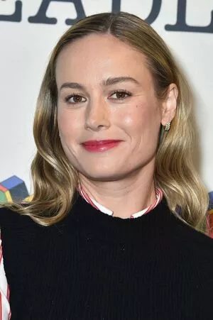 Brie Larson / brielarson nude photo #0954
