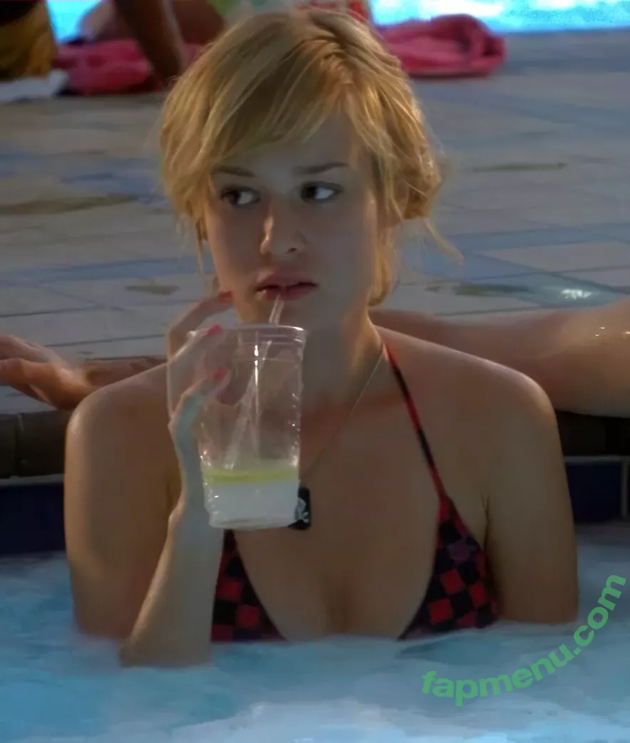 Brie Larson nude photo #0407 (brielarson)