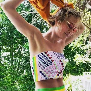 Brie Larson / brielarson nude photo #1194
