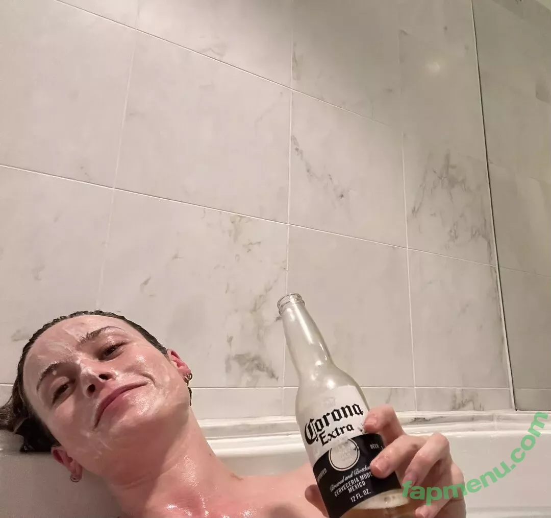 Brie Larson nude photo #1203 (brielarson)
