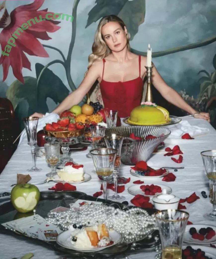 Brie Larson nude photo #1267 (brielarson)