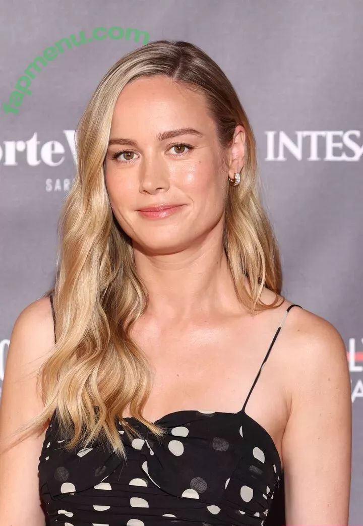 Brie Larson nude photo #1412 (brielarson)