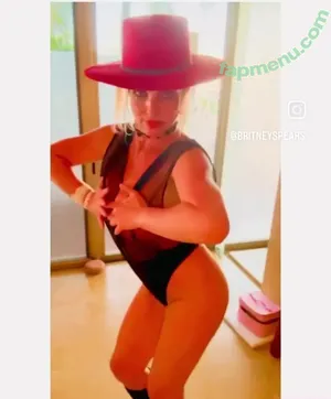 Britney Spears / britneyspears / xoxobritneyj nude photo #3976