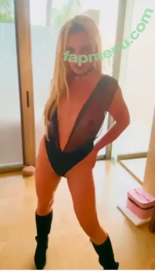 Britney Spears nude photo #3980 (britneyspears / xoxobritneyj)