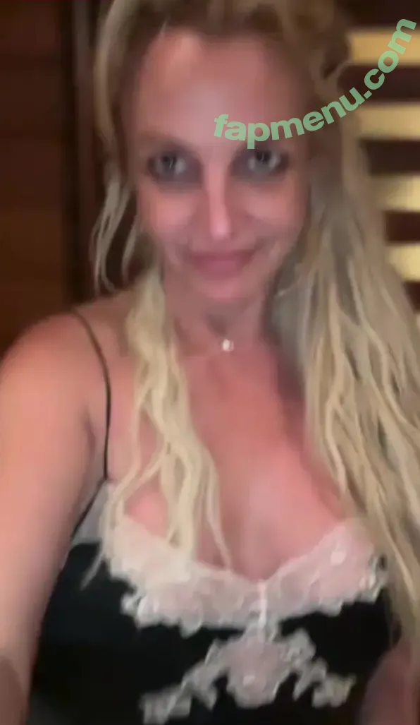 Britney Spears nude photo #3993 (britneyspears / xoxobritneyj)