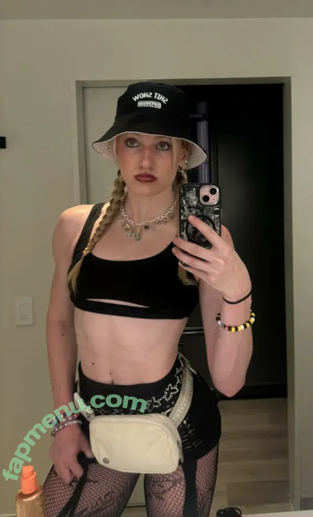 britreeves nude photo #0009 (britreed16)