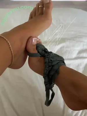  nude photo #0004