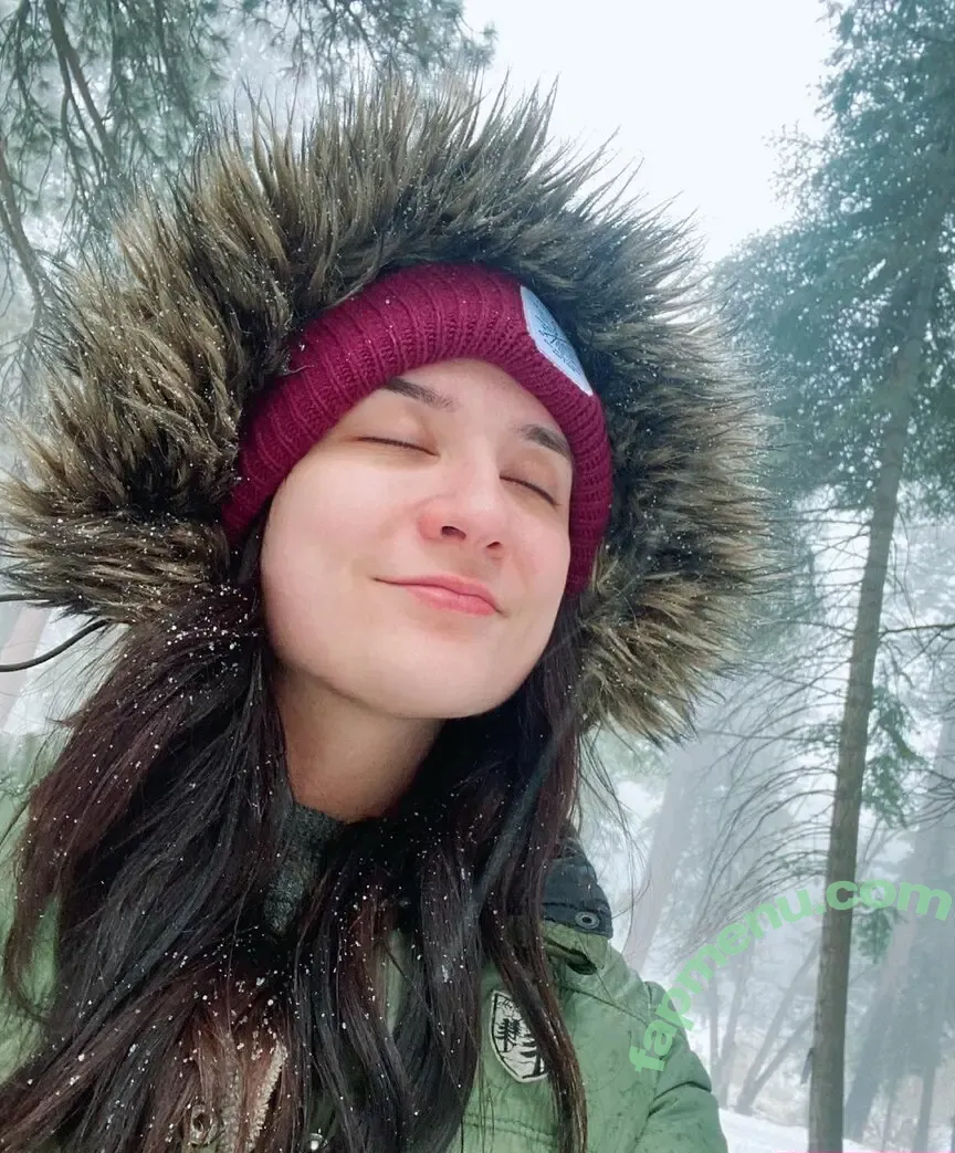 Brizzy Voices nude photo #0069 (Anna Brisbin / brizzysee / brizzyvoices)