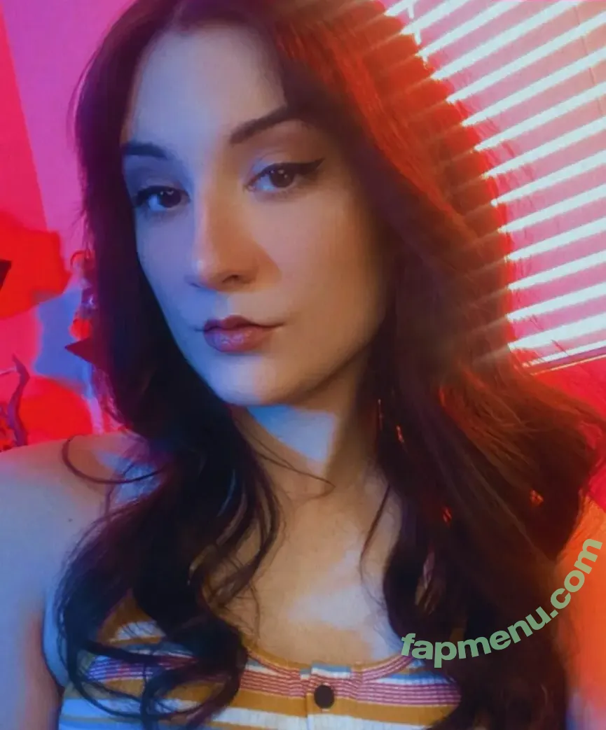 Brizzy Voices nude photo #0074 (Anna Brisbin / brizzysee / brizzyvoices)
