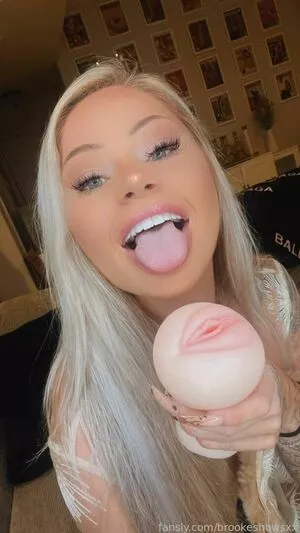 brookeshowsxx nude photo #3958
