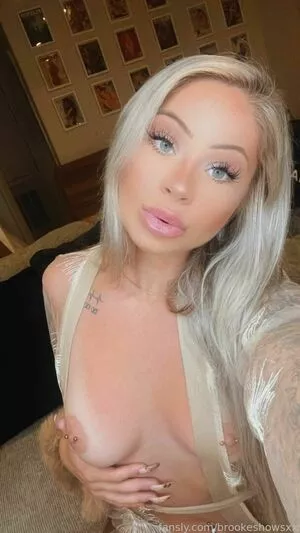 brookeshowsxx nude photo #3965