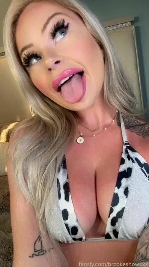 brookeshowsxx nude photo #4035