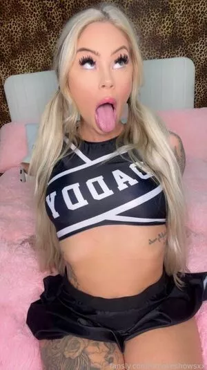 brookeshowsxx nude photo #4326