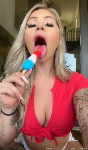 brookeshowsxx nude photo #4396