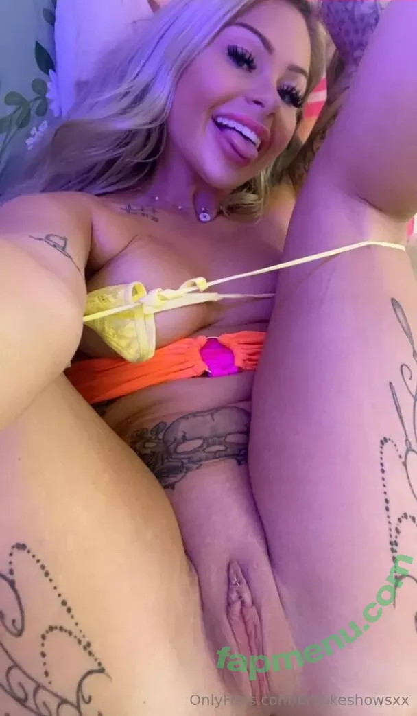 brookeshowsxx nude photo #4103 (brookeshowsxx)