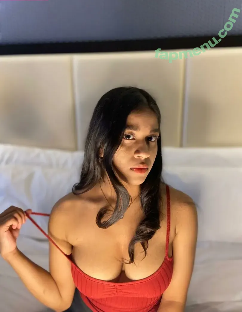 Brown Baddie Liv nude photo #0097 (Livbrownbaddie / brownbaddieliv)