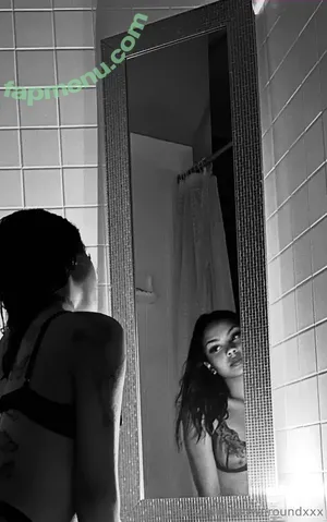 brownroundxxx / brownroundrenee nude photo #0002