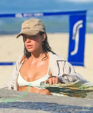 Bruna Marquezine / brumarquezine / brunamarquezine nude photo #0801