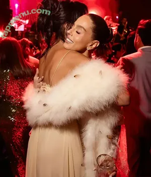 Bruna Marquezine / brumarquezine / brunamarquezine nude photo #0849