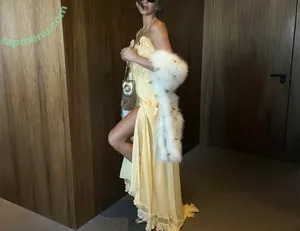 Bruna Marquezine / brumarquezine / brunamarquezine nude photo #0850
