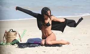 Bruna Marquezine / brumarquezine / brunamarquezine nude photo #0886